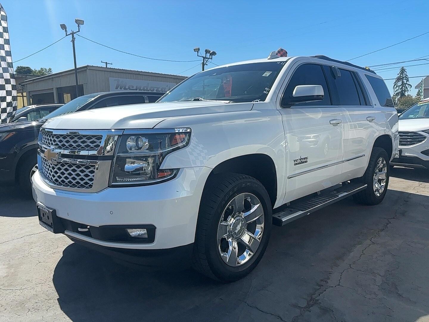 2017 Chevrolet Tahoe LT photo 2