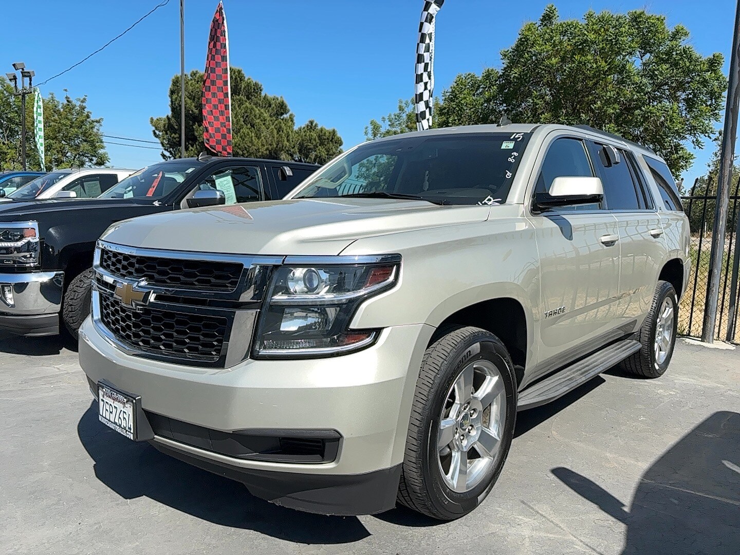 2015 Chevrolet Tahoe LT photo 2