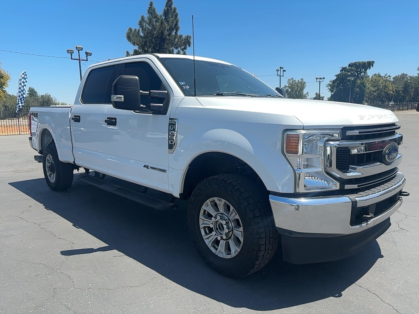 2022 Ford F-250 photo 2