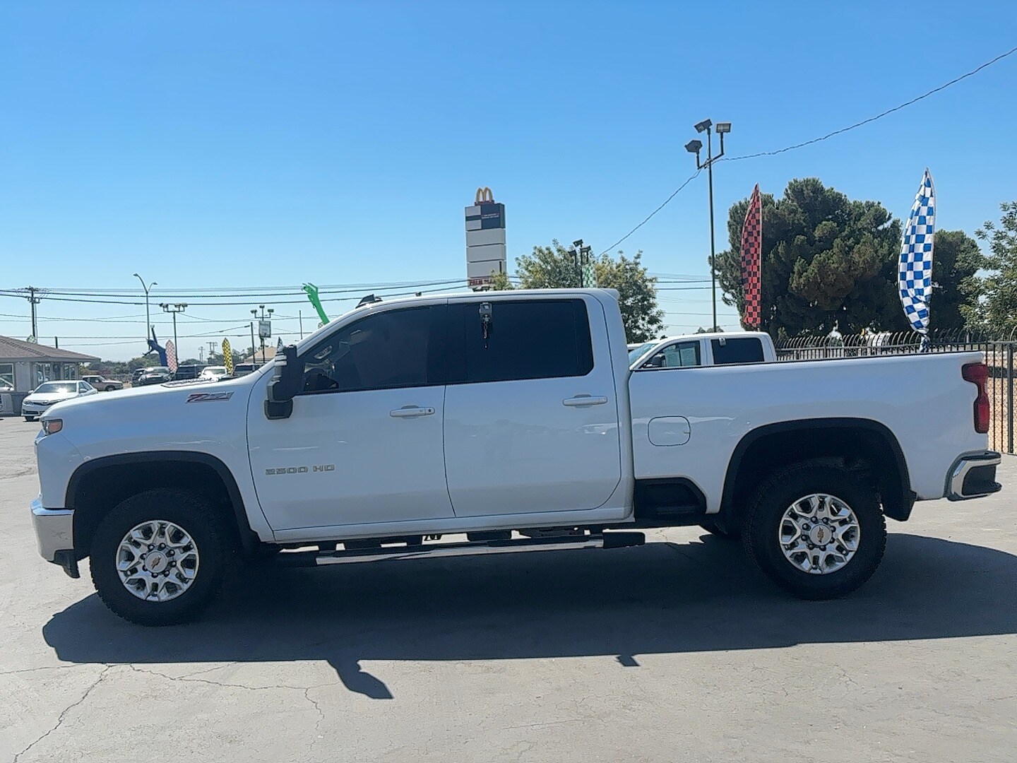 2023 Chevrolet Silverado 2500HD LT photo 4