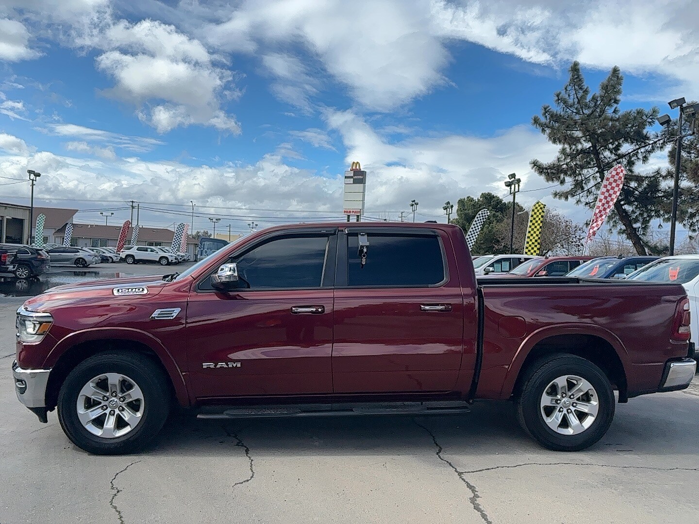 2019 Ram 1500 Laramie photo 4