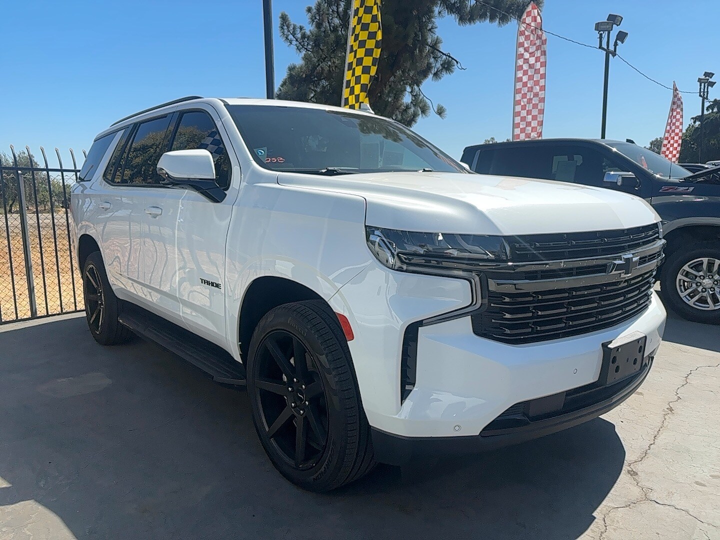 2021 Chevrolet Tahoe RST photo 2