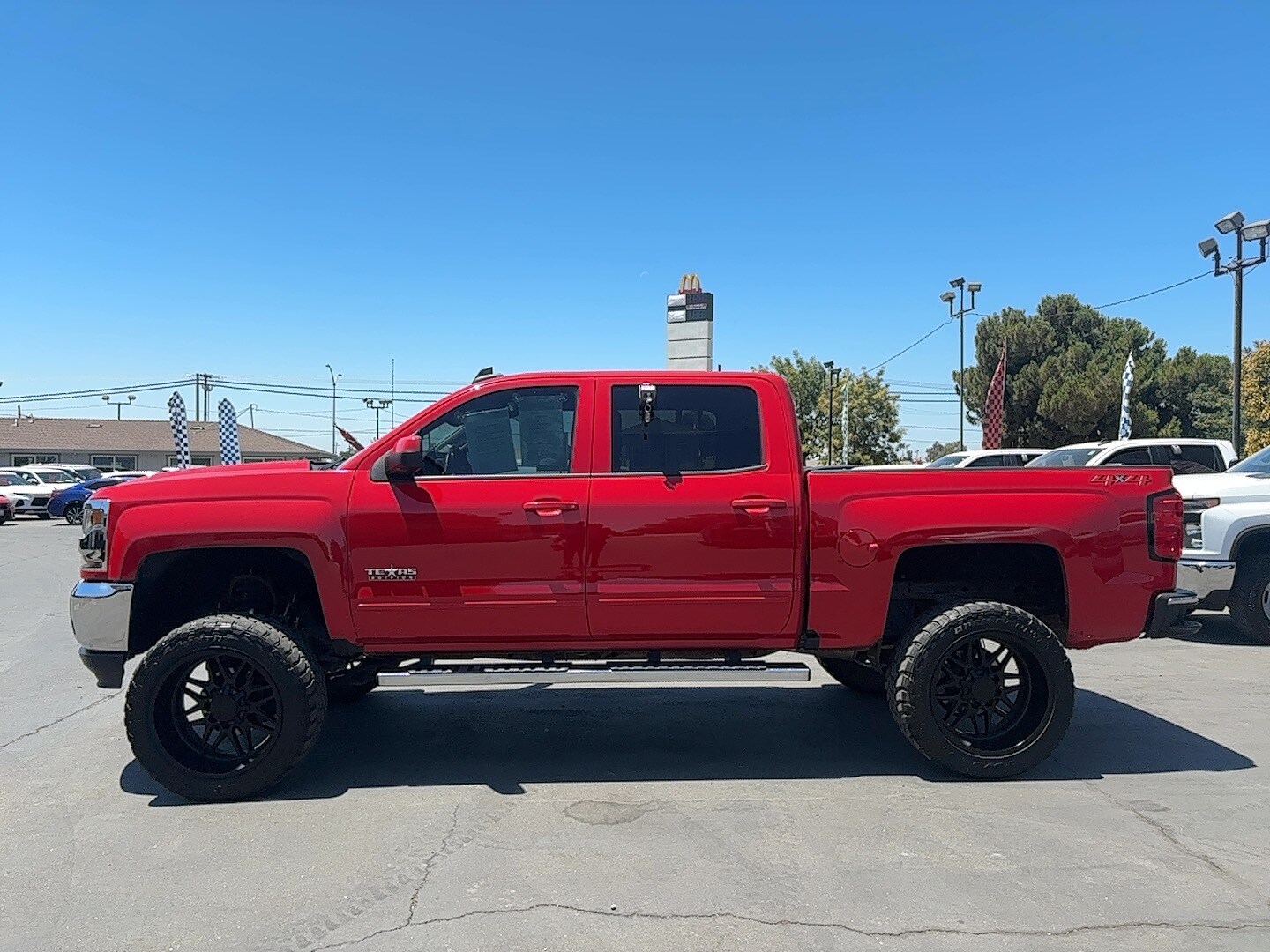 2018 Chevrolet Silverado 1500 LT photo 4