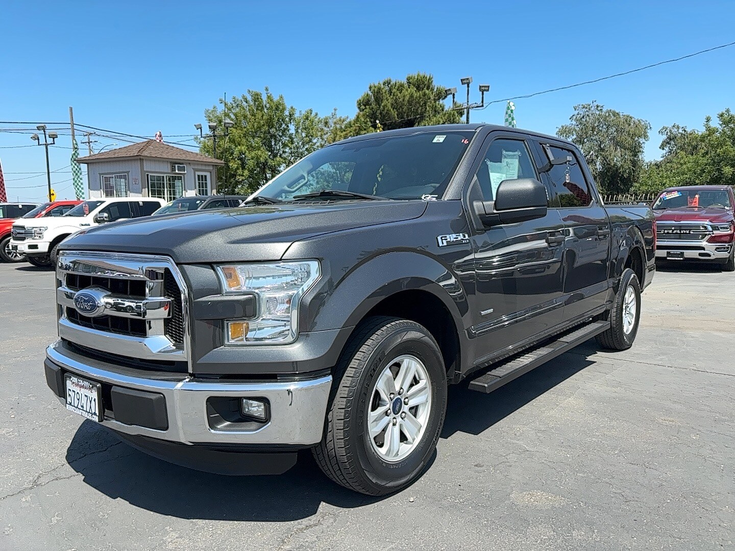 2016 Ford F-150 photo 2