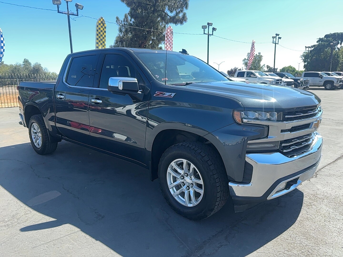 2019 Chevrolet Silverado 1500 LTZ photo 3