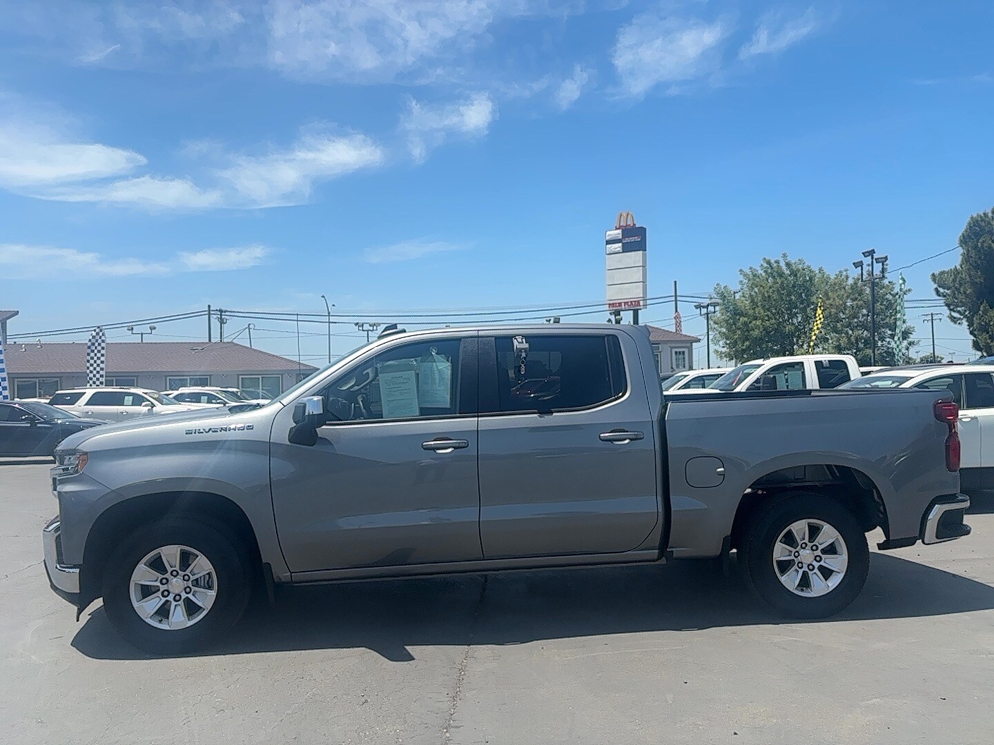 2020 Chevrolet Silverado 1500 LT photo 4