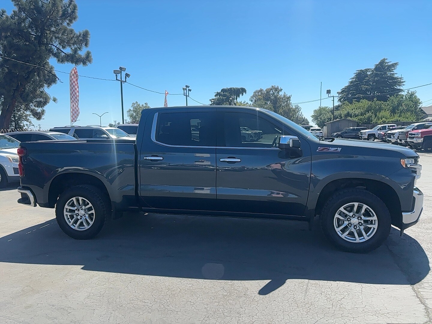 2019 Chevrolet Silverado 1500 LTZ photo 4