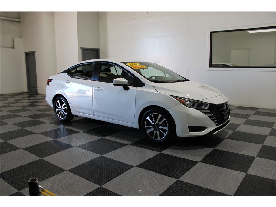 2023 Nissan Versa Sedan SV