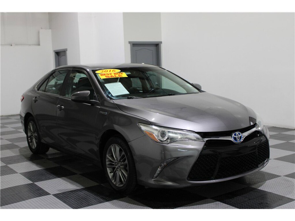 Used 2016 Toyota Camry Hybrid Hybrid SE Sedan 4D Sedan