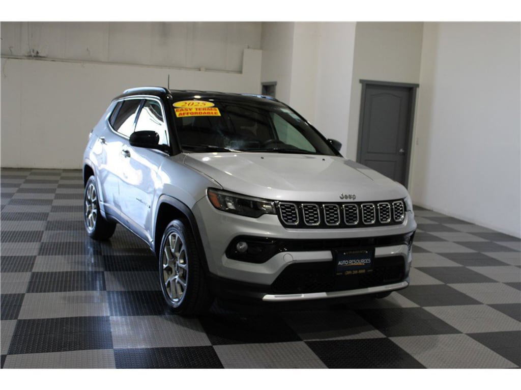 Used 2025 Jeep Compass Limited SUV