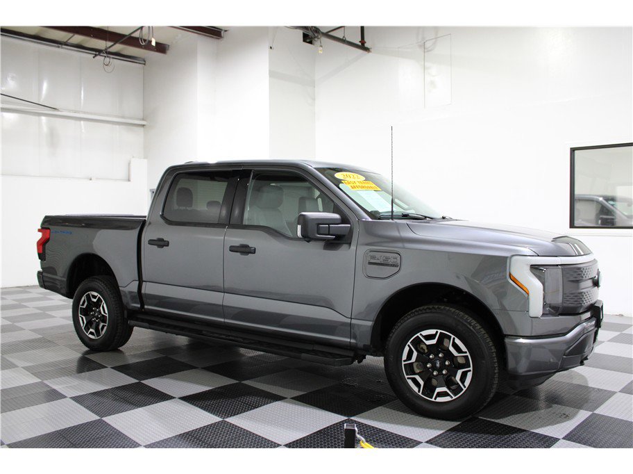 2022 Ford F-150 Lightning XLT
