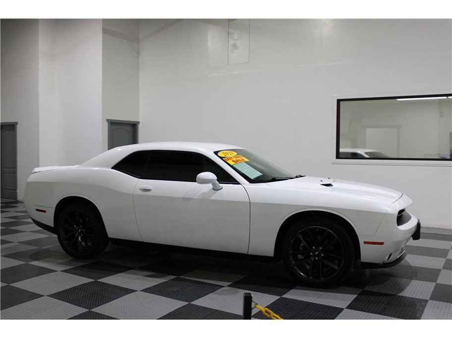 2021 Dodge Challenger SXT