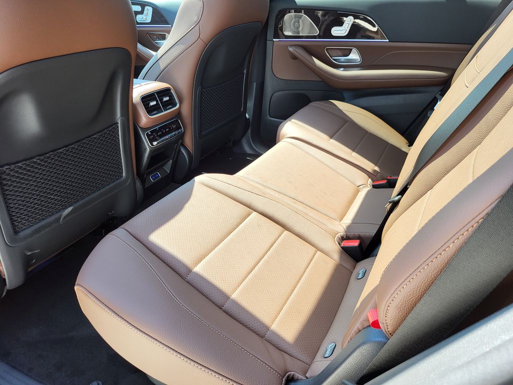 2025 Mercedes-Benz GLS Base - Photo 37