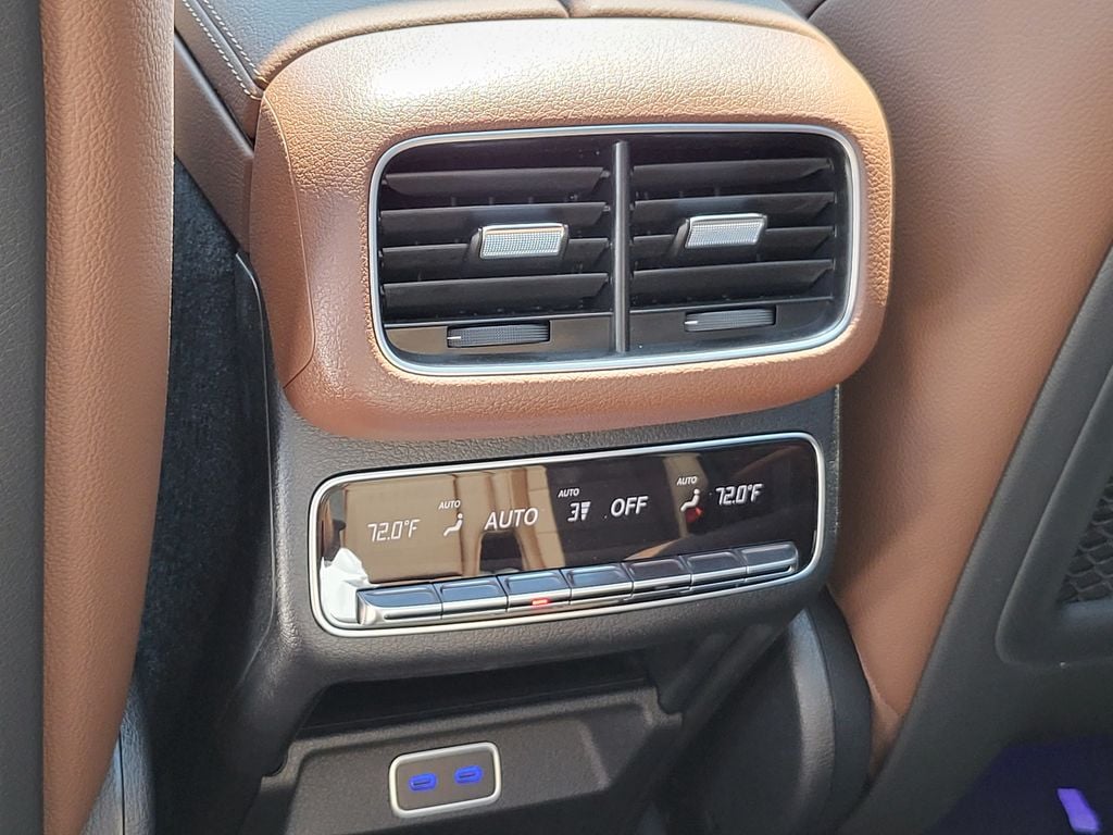 2025 Mercedes-Benz GLS Base - Photo 35