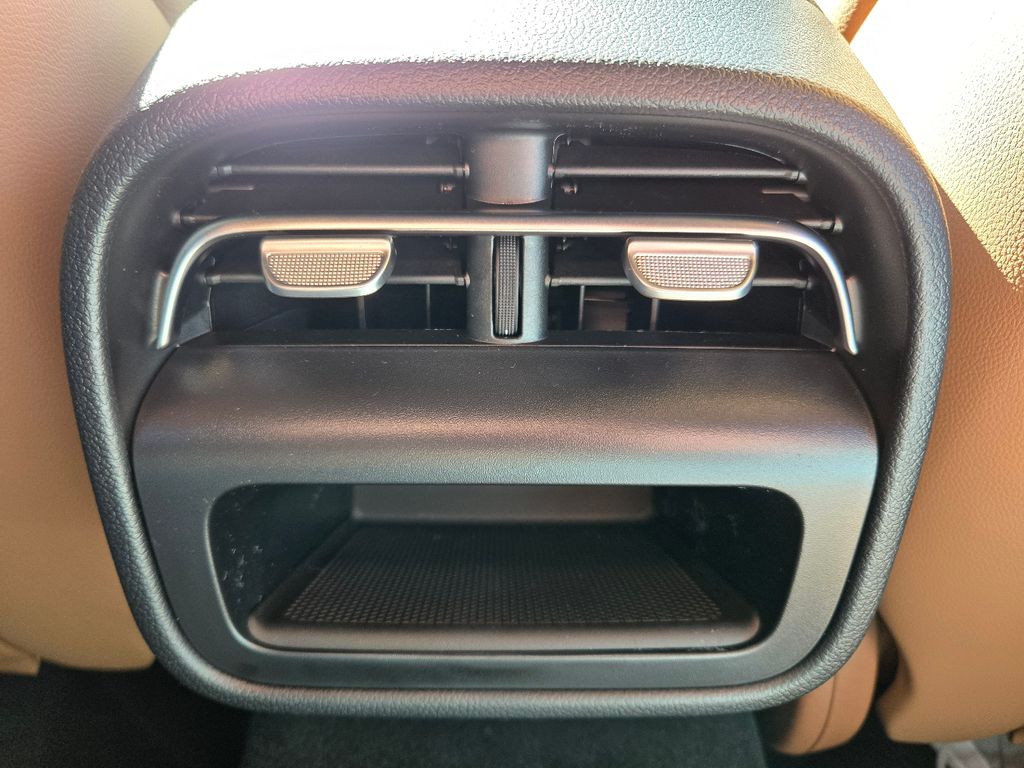 2026 Mercedes-Benz E-Class E350 - Photo 33