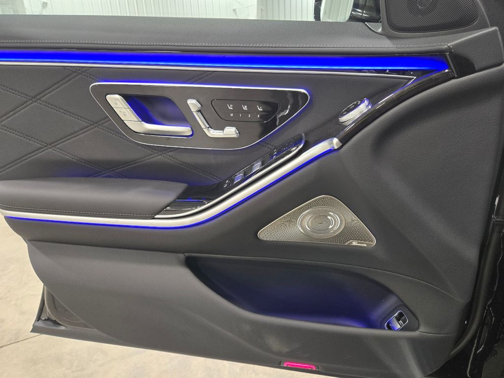 2026 Mercedes-Benz S-Class AMG S 63 - Photo 22