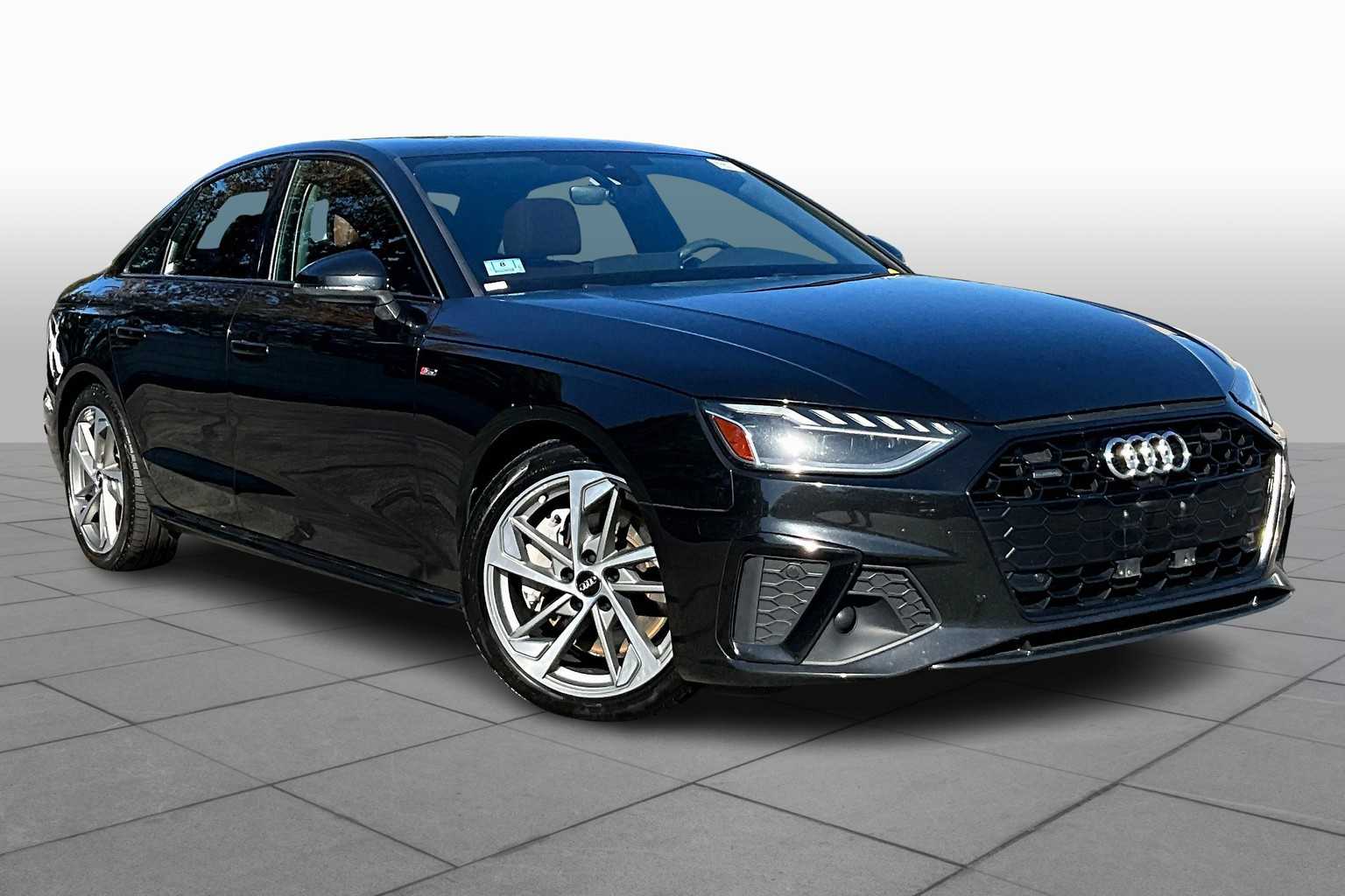 2021 Audi A4 S line Premium Plus 45 TFSI Quattro photo 2