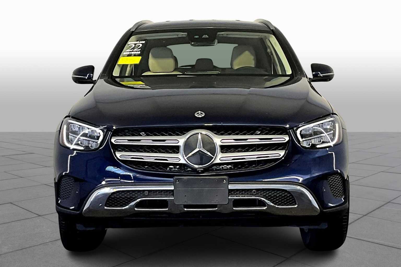 2022 Mercedes Benz GLC 300 4MATIC photo 3
