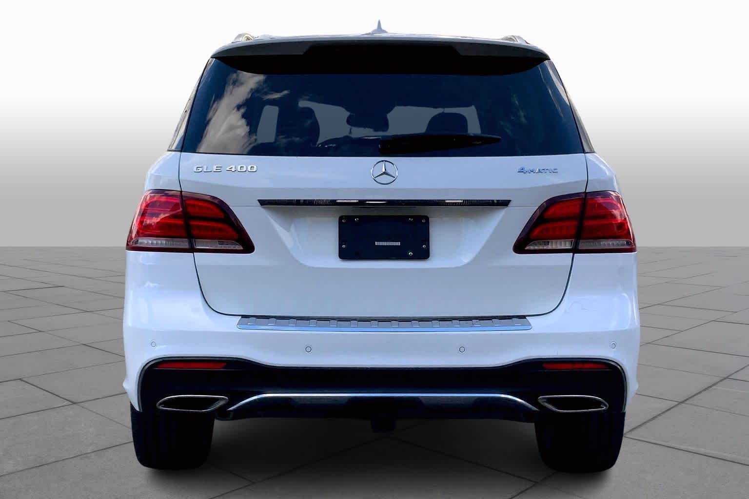 2017 Mercedes Benz GLE 400 4MATIC photo 4