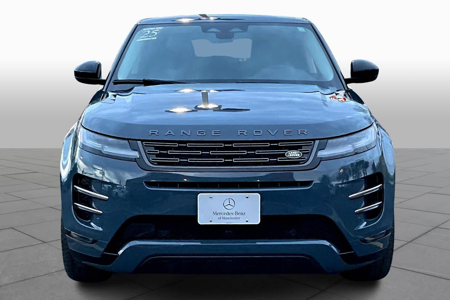 2025 Land Rover Range Rover Evoque Dynamic SE photo 3