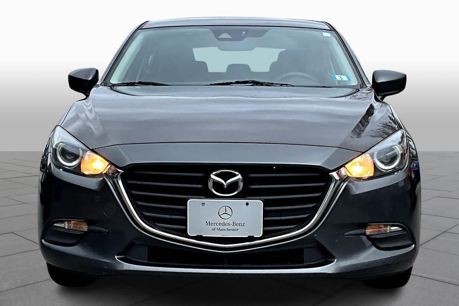 2018 Mazda Mazda3 Sport photo 2