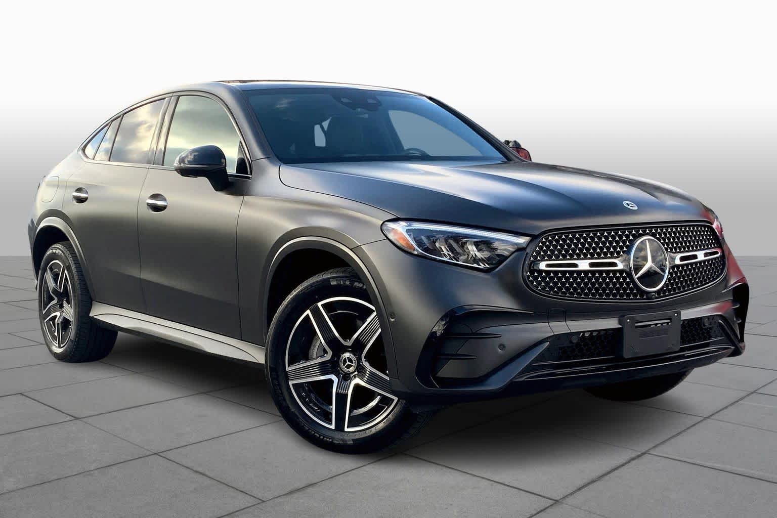 2024 Mercedes Benz GLC 300 4MATIC photo 2