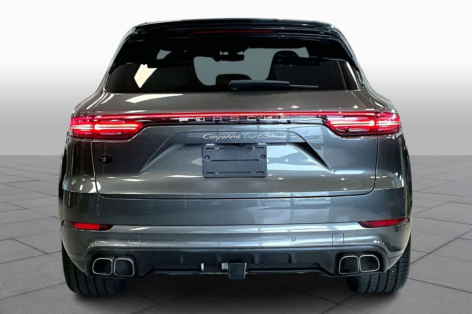 2021 Porsche Cayenne Turbo photo 4