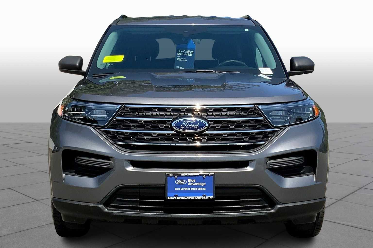 2022 Ford Explorer XLT photo 3