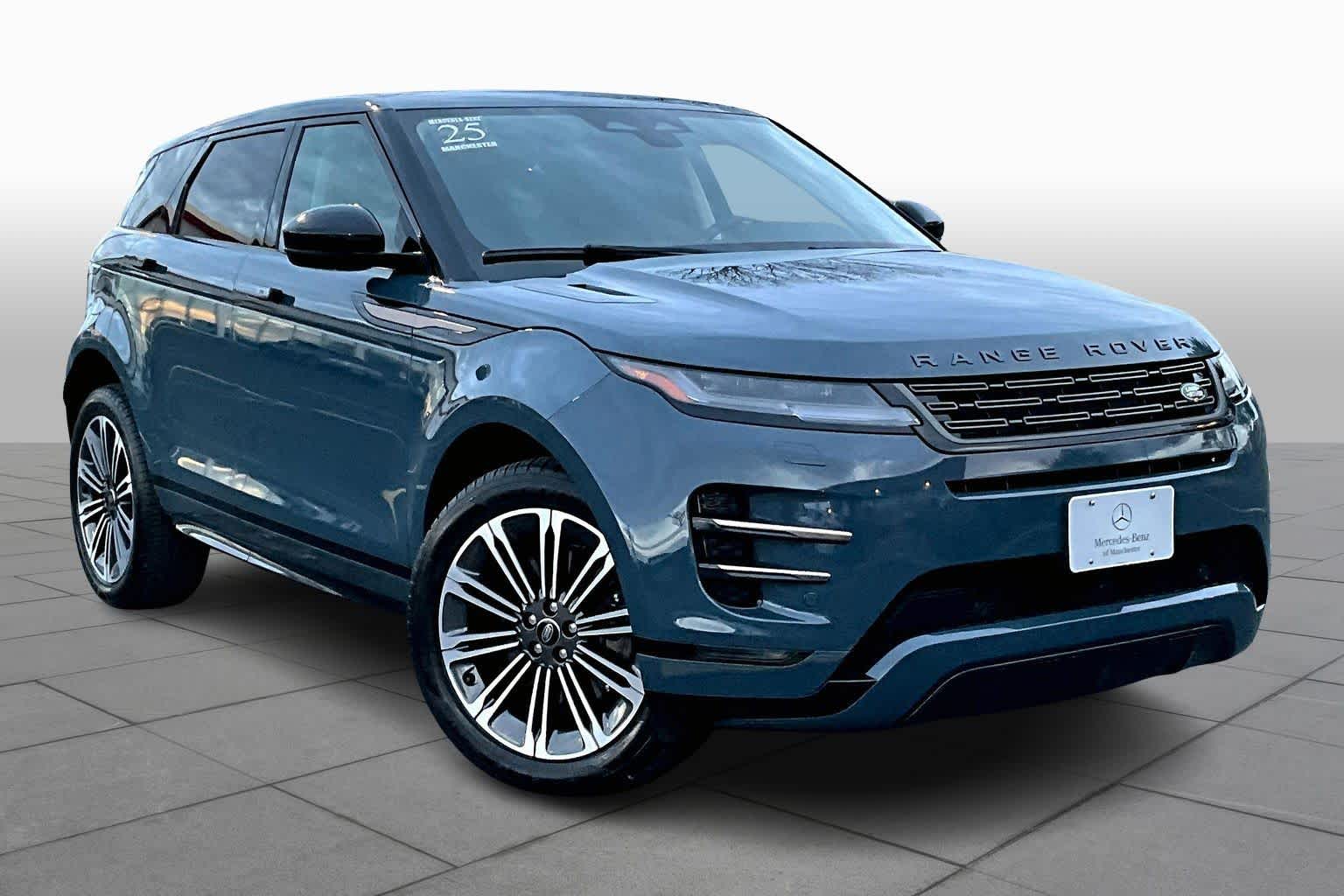 2025 Land Rover Range Rover Evoque Dynamic SE photo 2