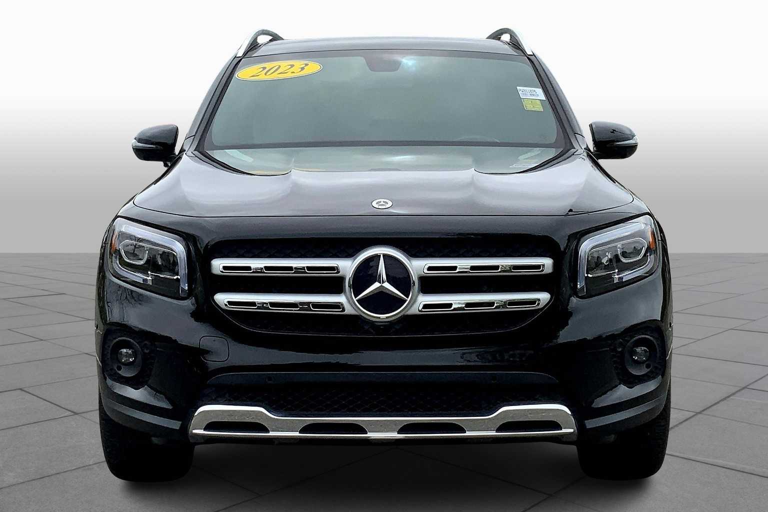 2023 Mercedes Benz GLB 250 4MATIC photo 3