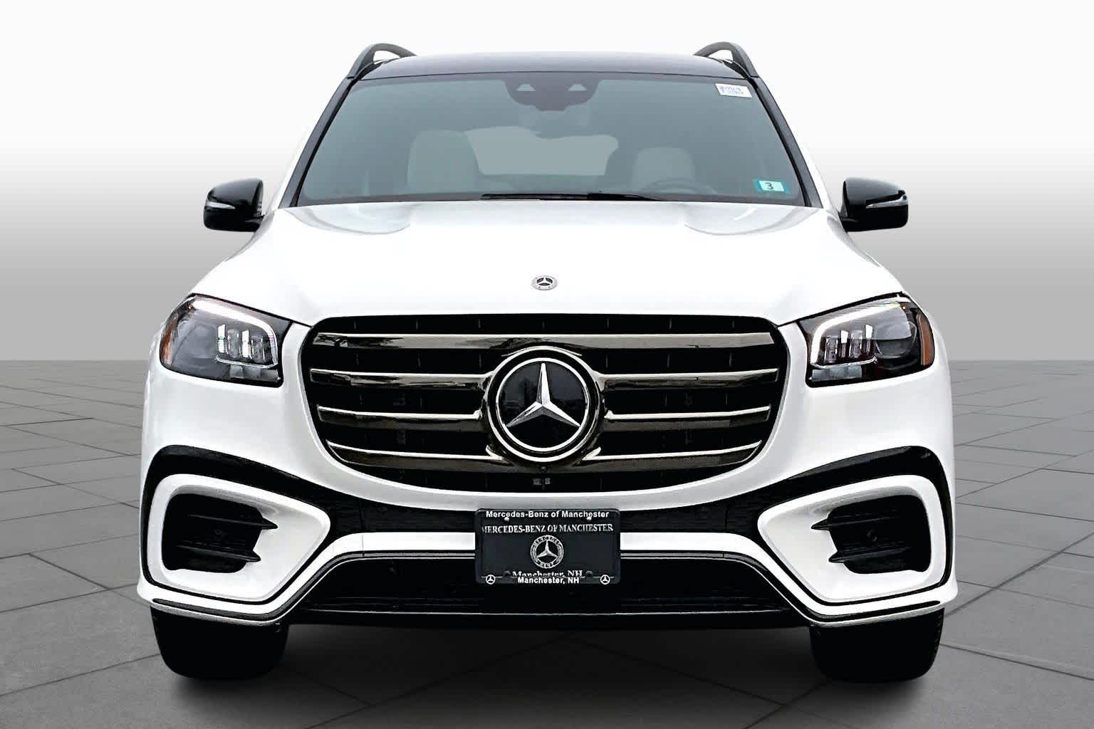 2025 Mercedes Benz GLS 450 4MATIC photo 2