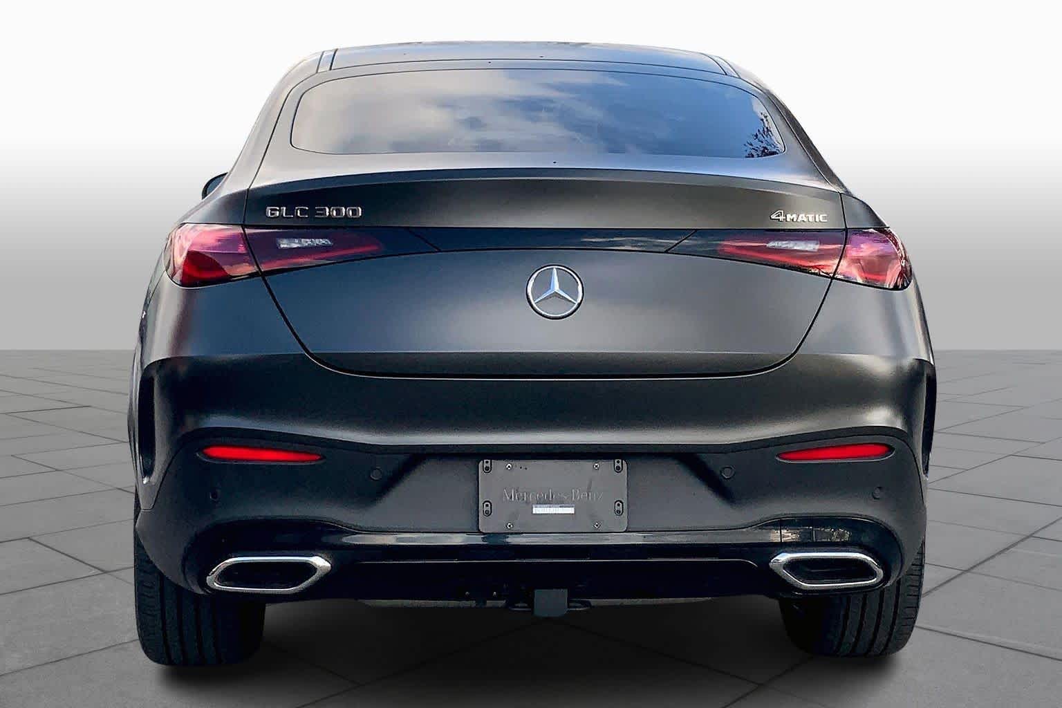 2024 Mercedes Benz GLC 300 4MATIC photo 4