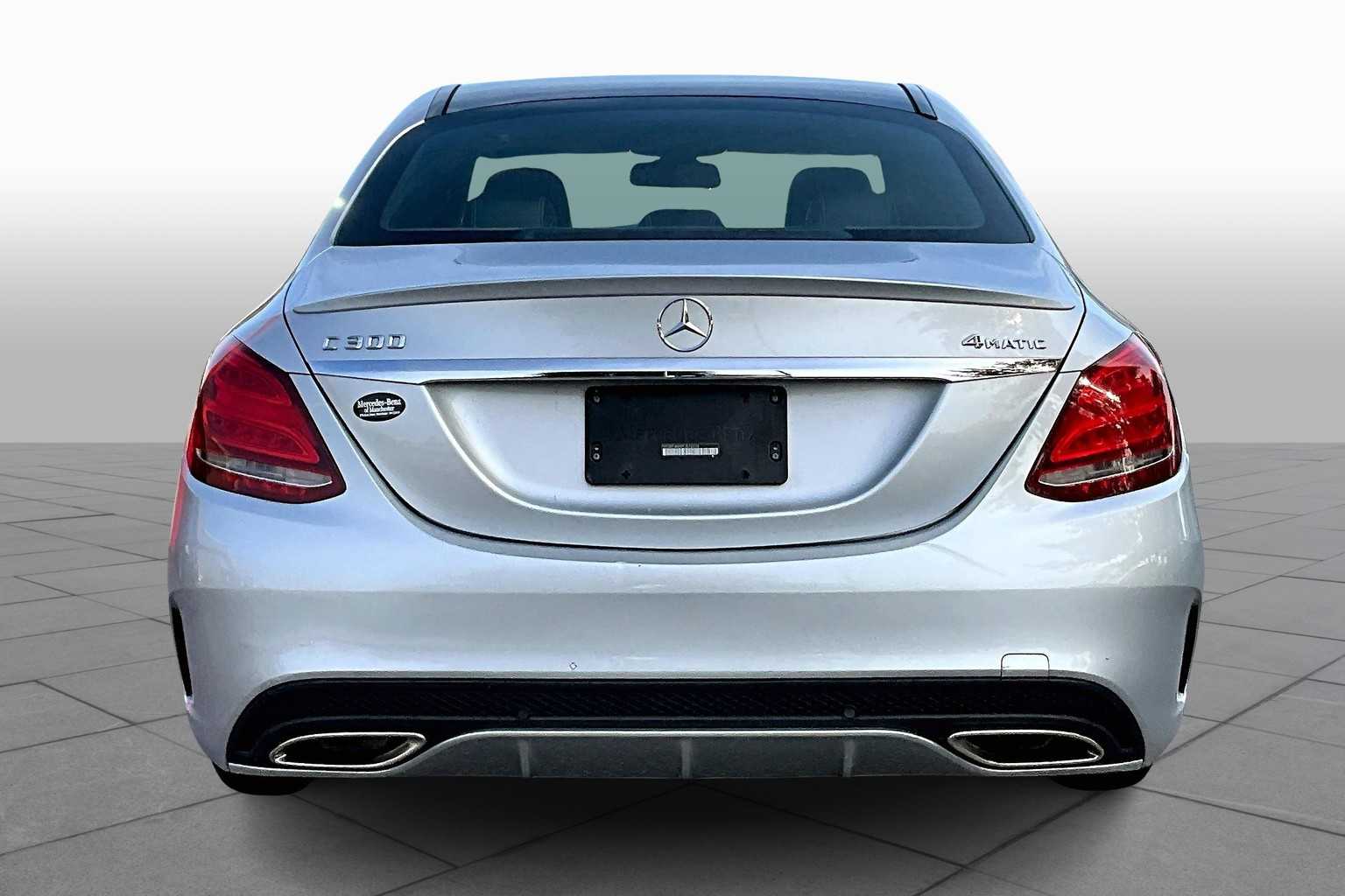 2015 Mercedes Benz C 300 Sport photo 4