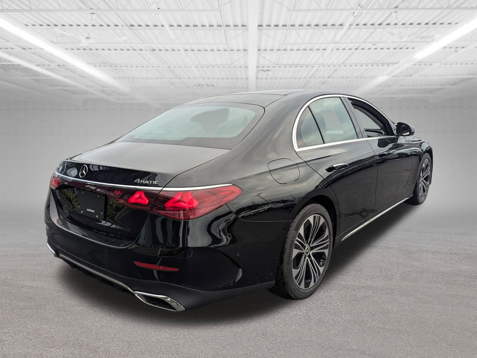 2025 Mercedes Benz E 350 4MATIC photo 3
