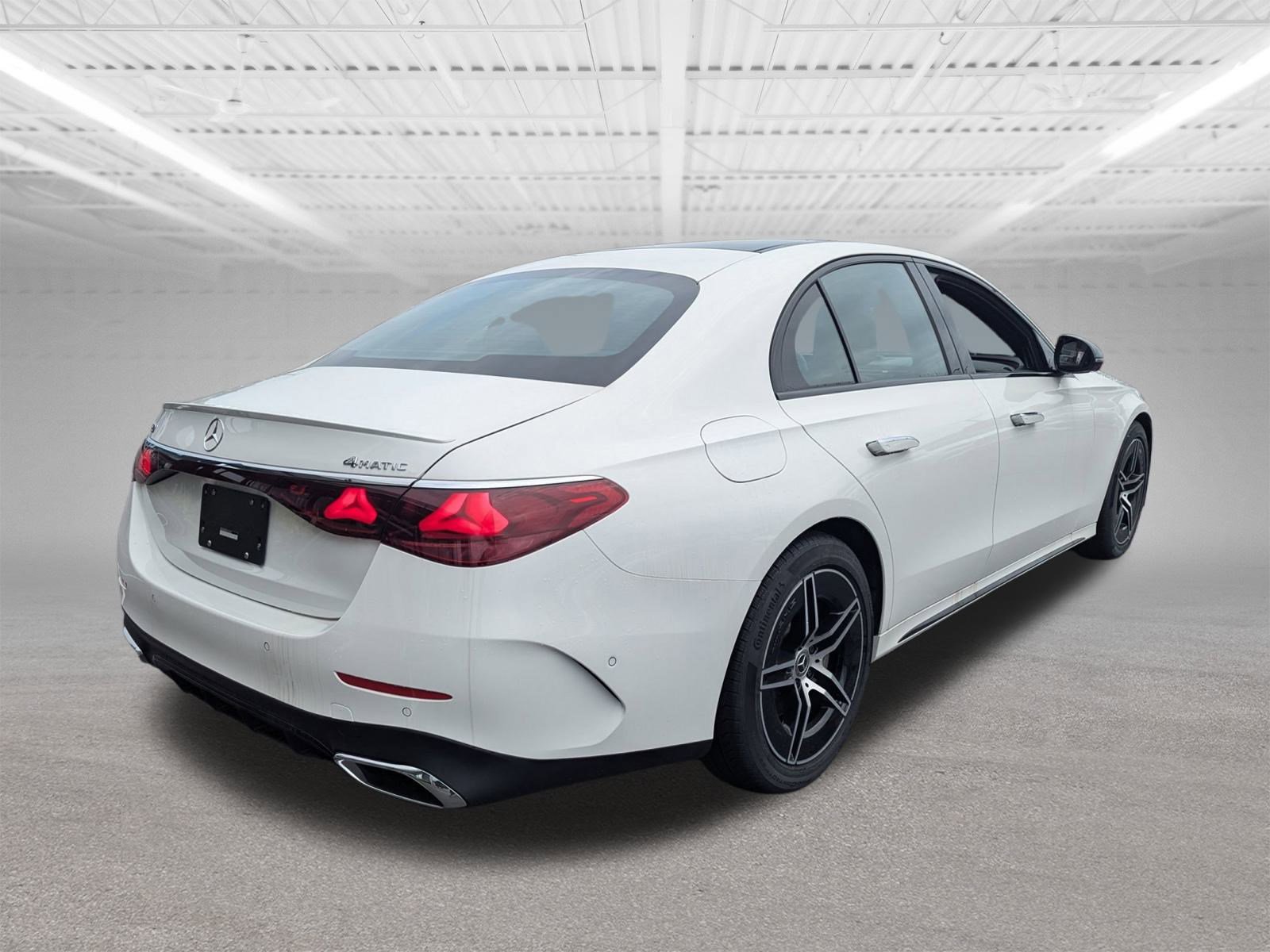 2025 Mercedes Benz E 350 4MATIC photo 3