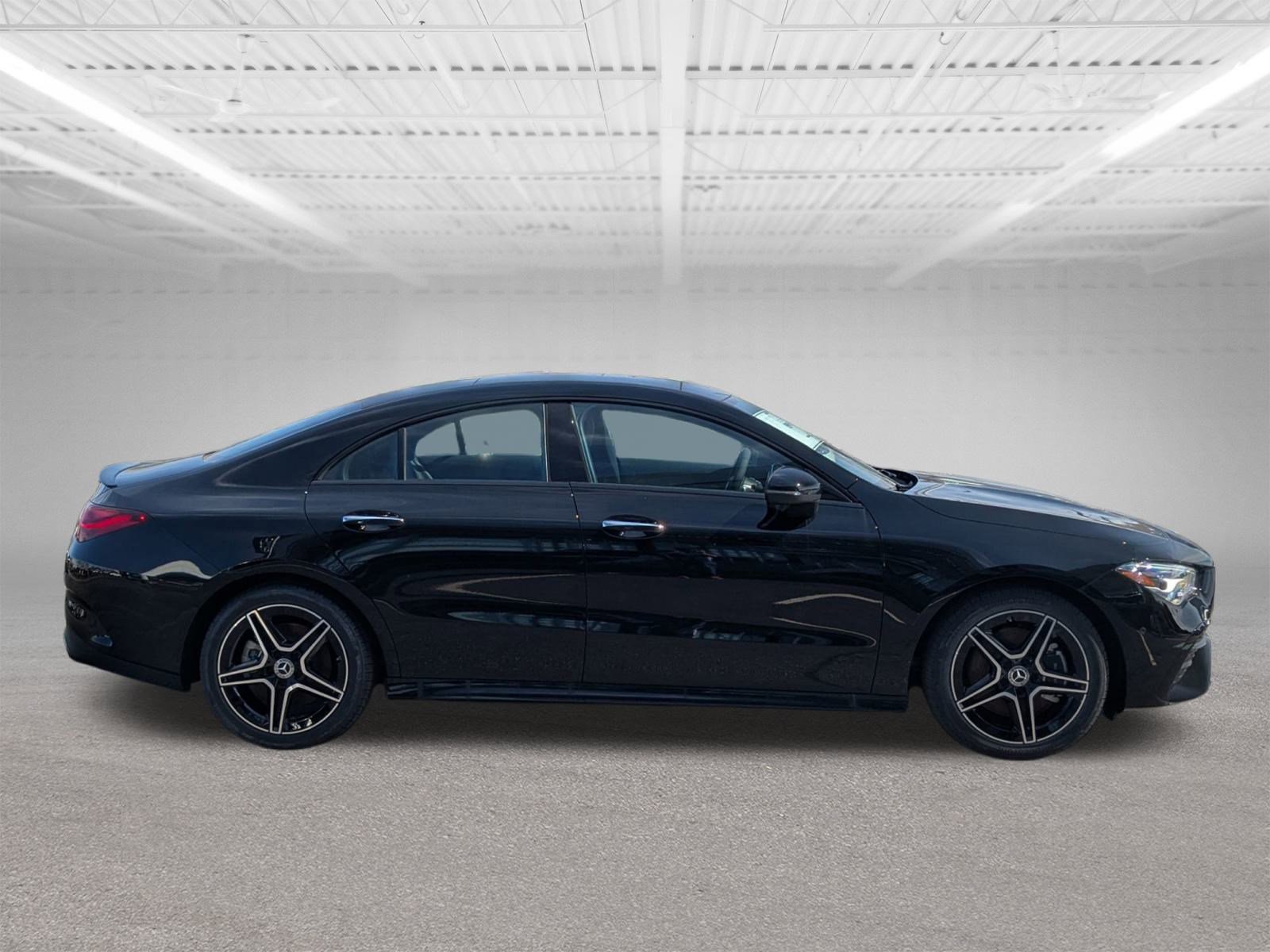 2025 Mercedes Benz CLA 250 4MATIC photo 2
