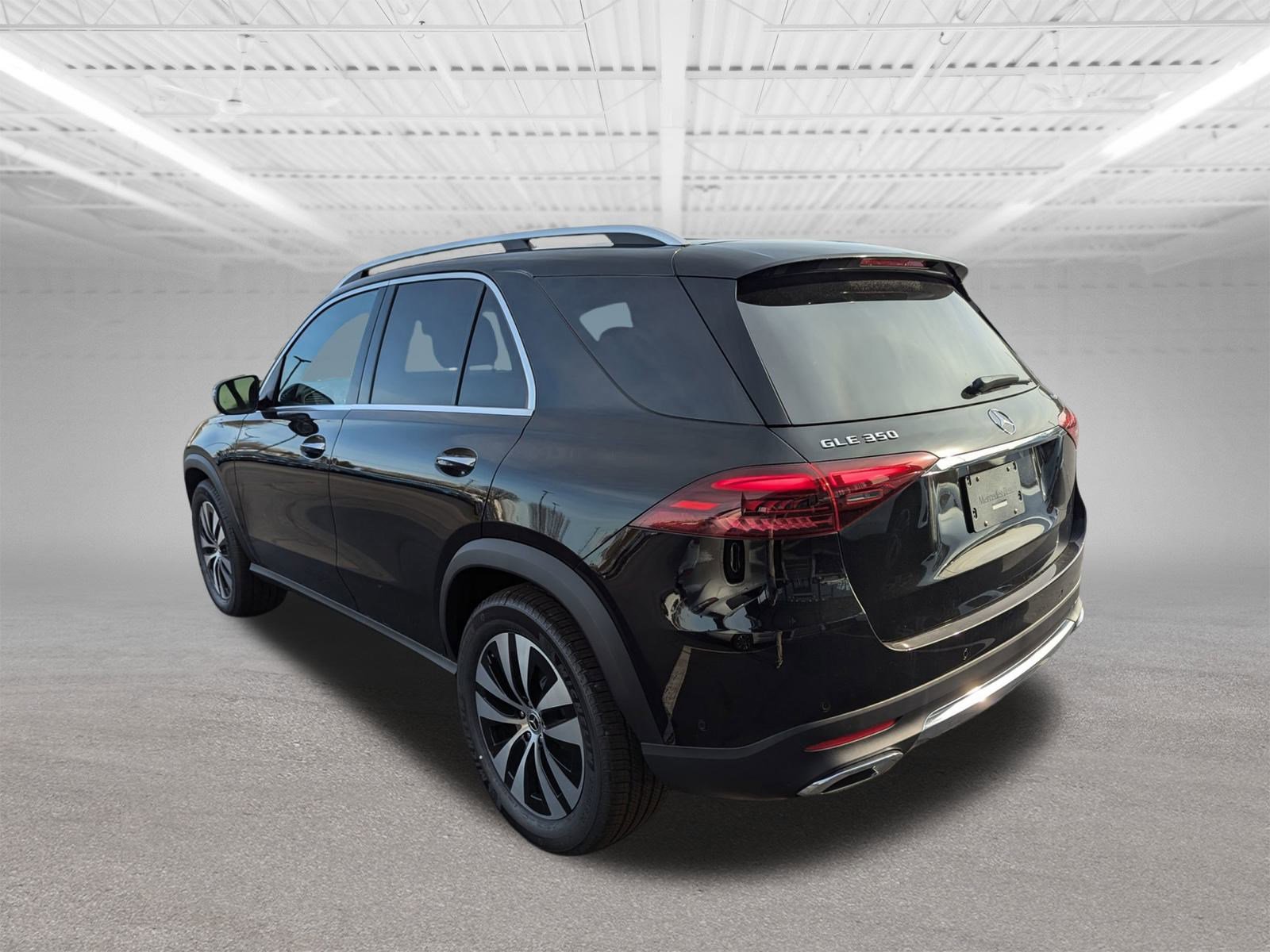 2025 Mercedes Benz GLE 350 4MATIC photo 4