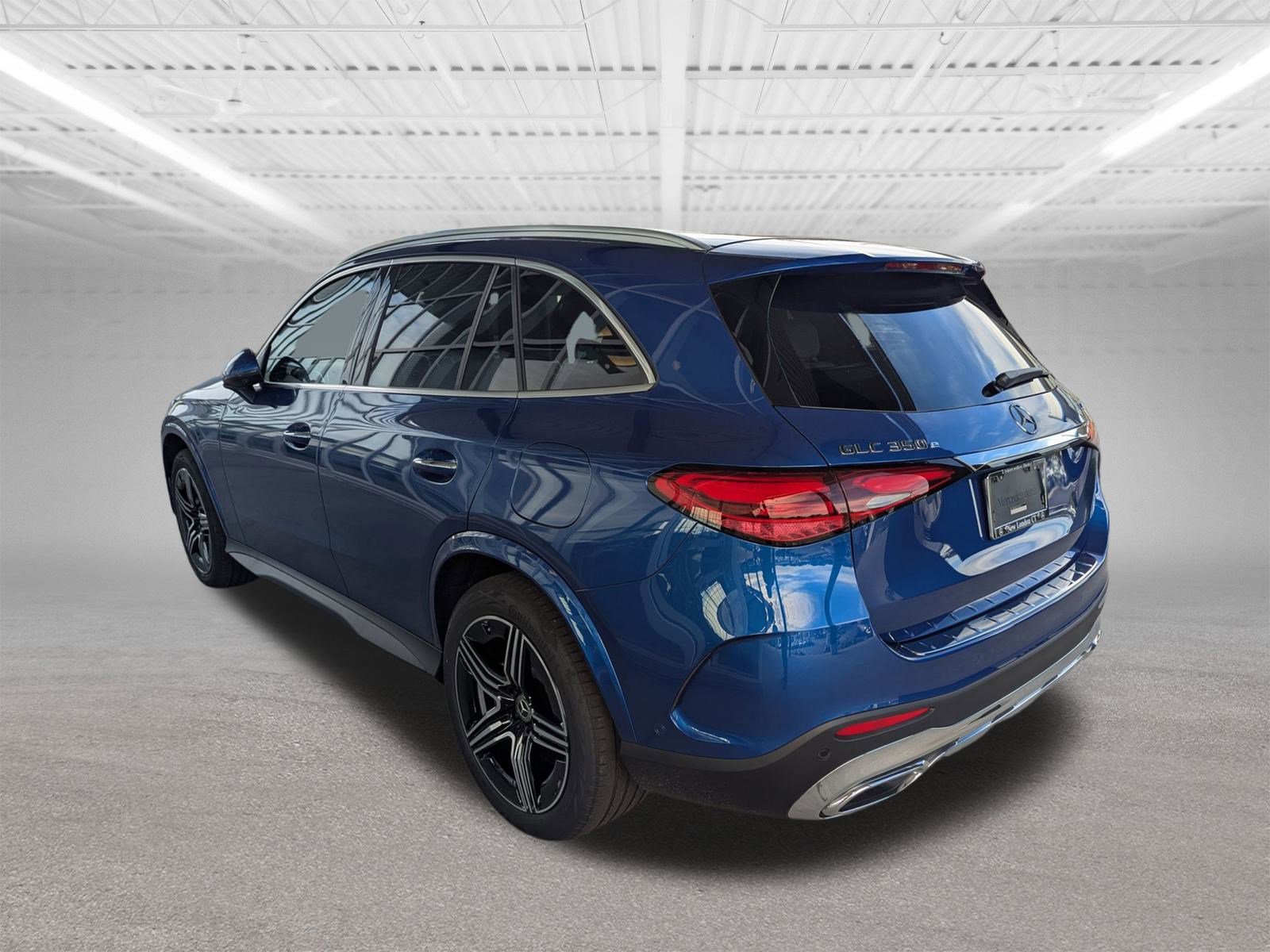 2026 Mercedes Benz GLC 350e 4MATIC photo 4