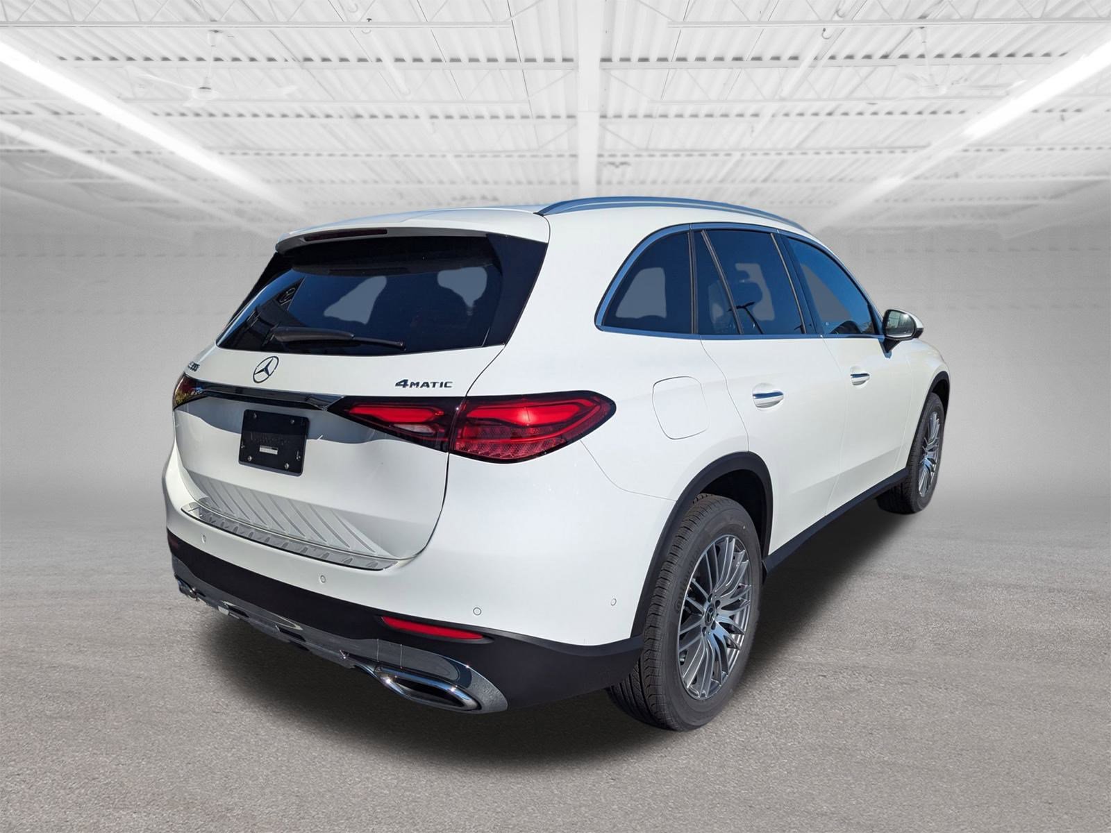 2026 Mercedes Benz GLC 300 4MATIC photo 2