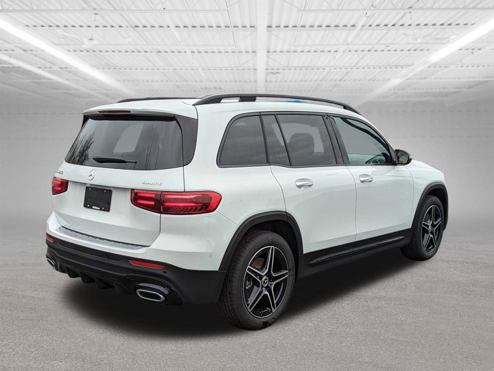 2024 Mercedes Benz GLB 250 4MATIC photo 2