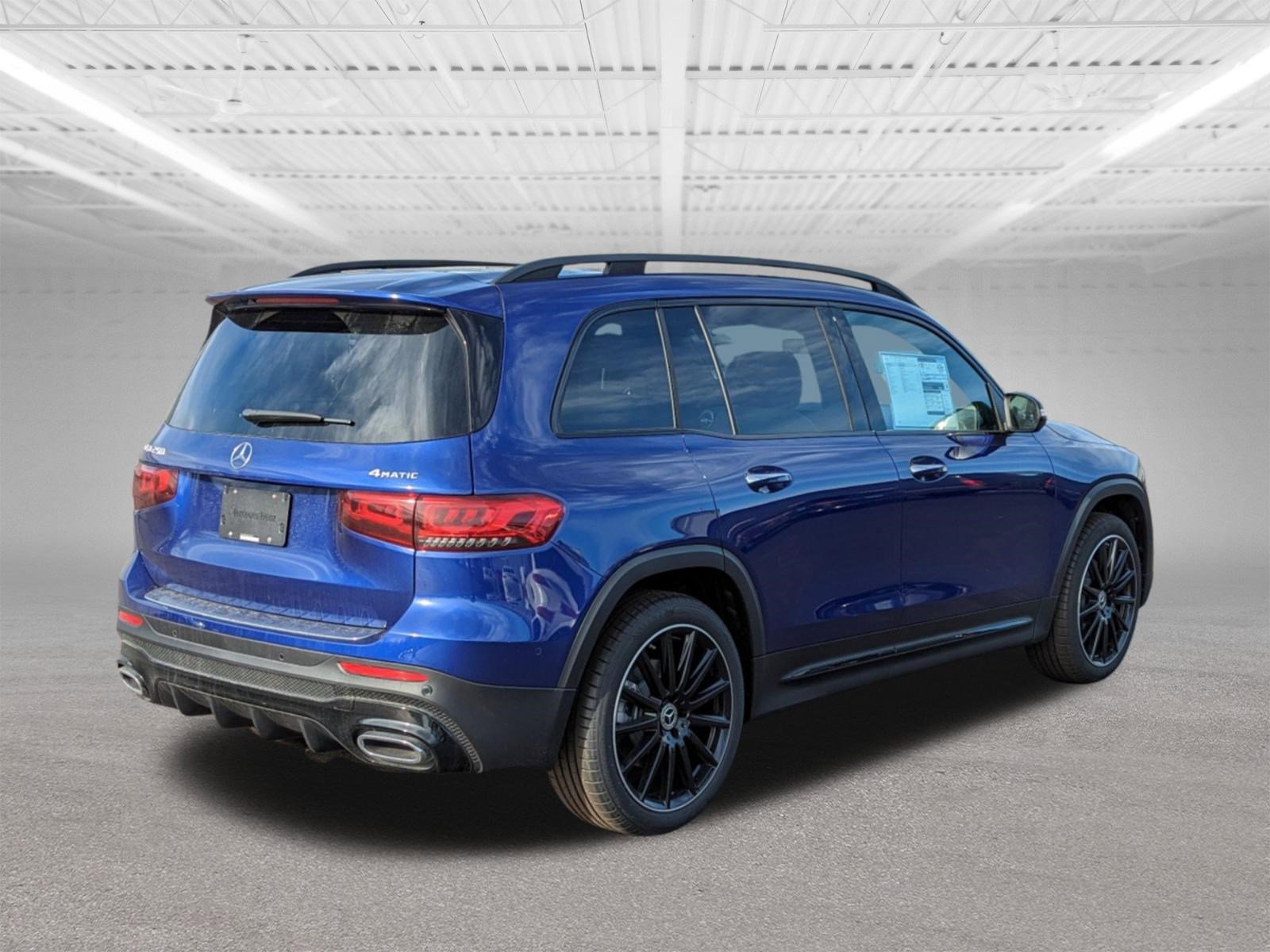 2023 Mercedes Benz GLB 250 4MATIC photo 3