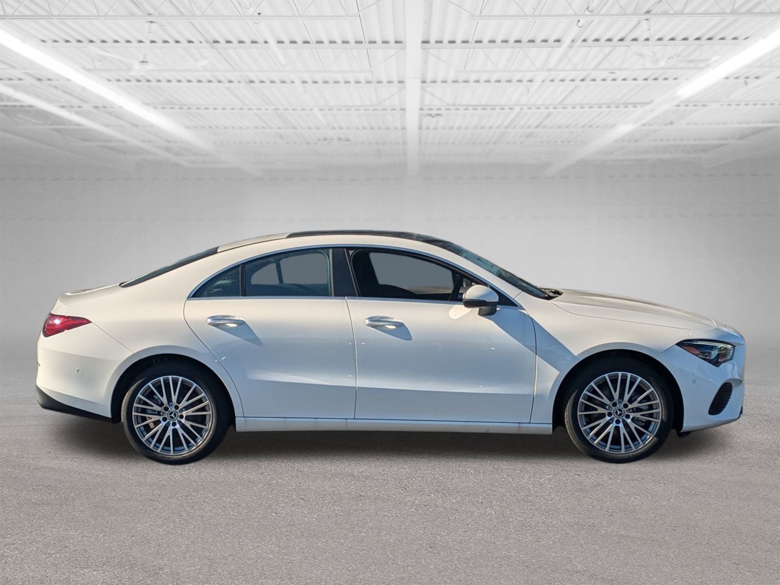 2025 Mercedes Benz CLA 250 4MATIC photo 2
