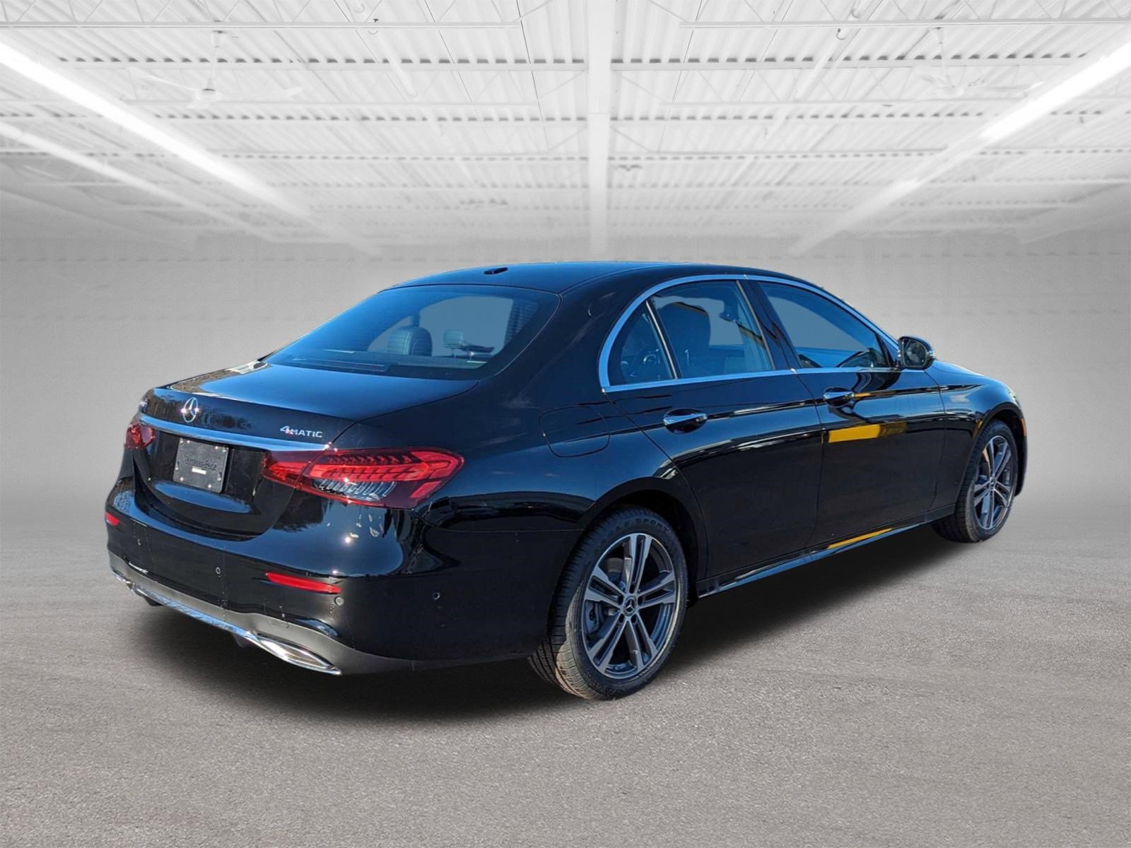 2023 Mercedes Benz E 350 4MATIC Sedan photo 3