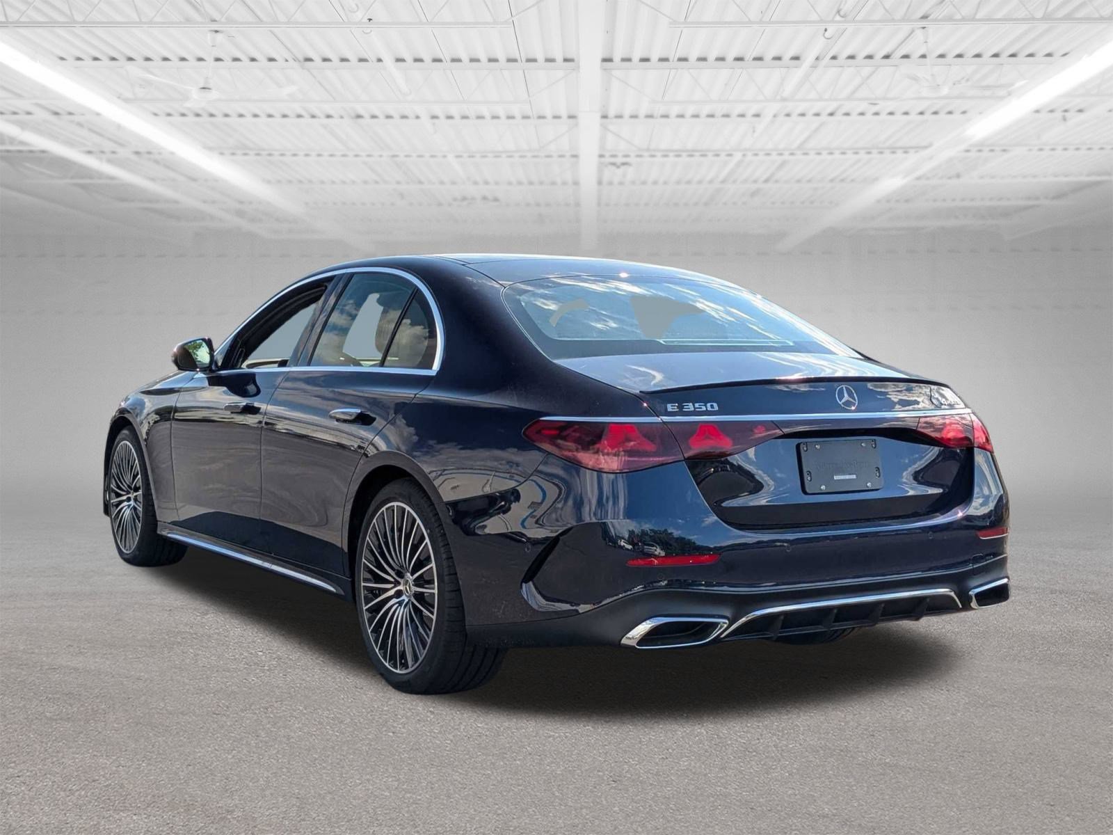 2024 Mercedes Benz E 350 4MATIC photo 4