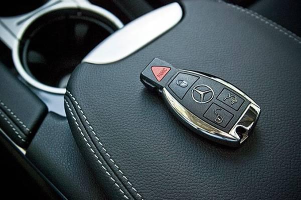 MercedezBenz_Keyfob.jpg