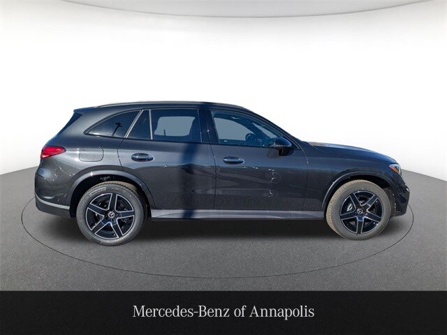 2026 Mercedes Benz GLC 300 4MATIC photo 4