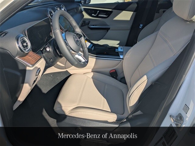 2026 Mercedes Benz GLC 300 4MATIC photo 2