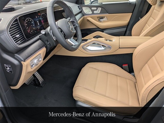 2026 Mercedes Benz GLS 580 4MATIC photo 2