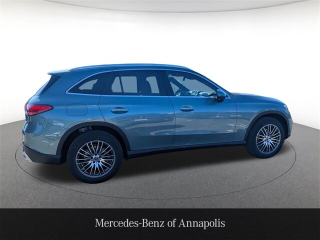 2026 Mercedes Benz GLC 300 4MATIC photo 4