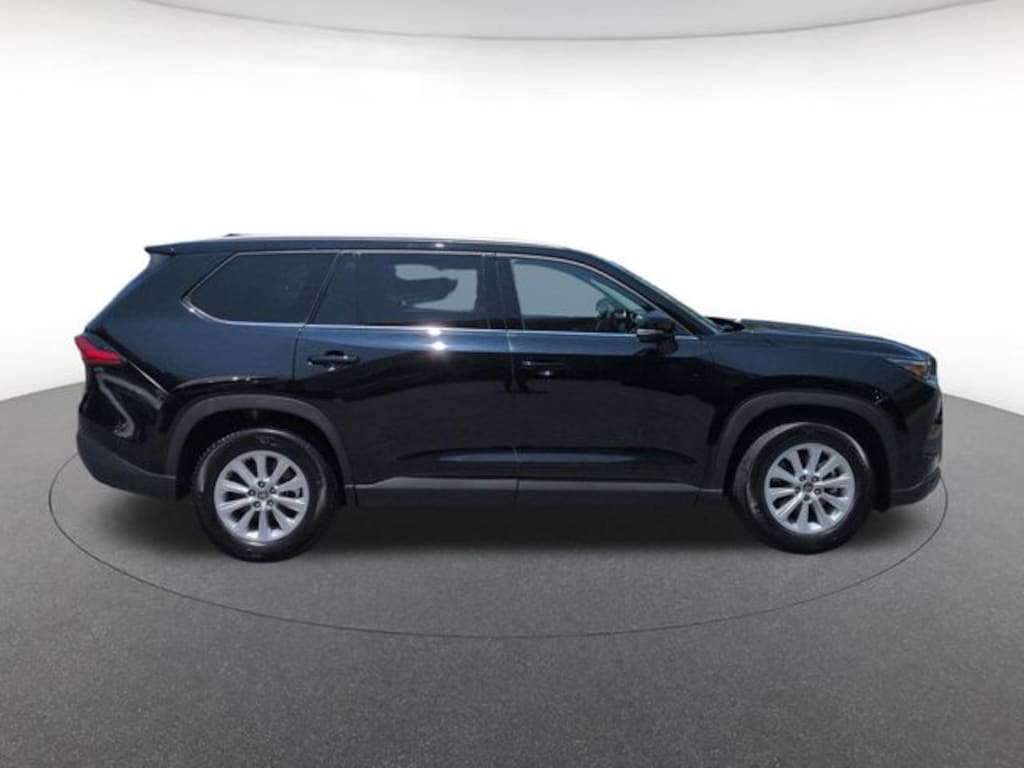 Used 2024 Toyota Grand Highlander XLE AWD SUV